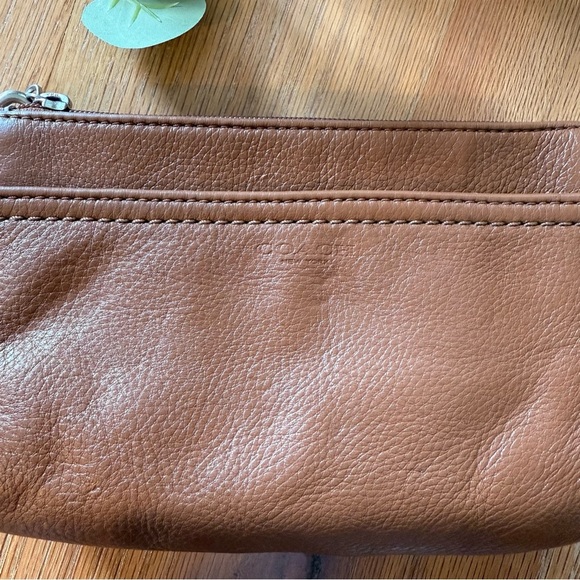 Coach Wrislet Bag Purse Brown Case Cosmetic SLG British Tan - Picture 2 of 13